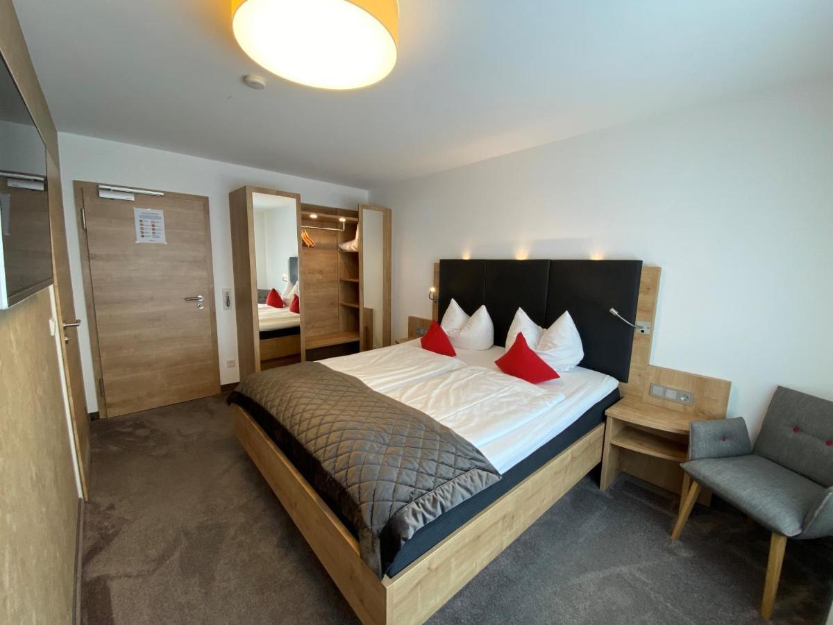 Hotel Zur Traube Ürzig Εξωτερικό φωτογραφία