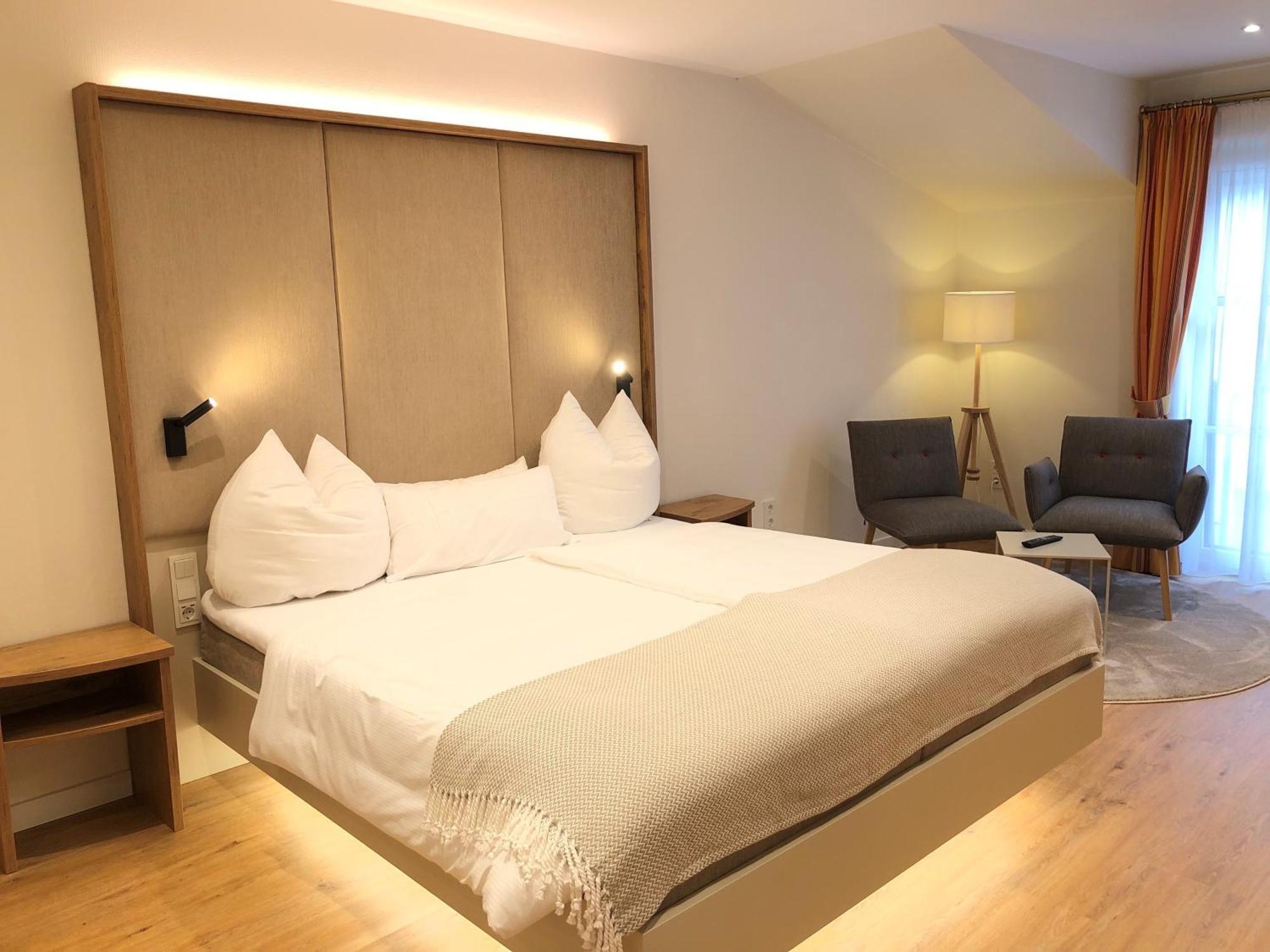 Hotel Zur Traube Ürzig Εξωτερικό φωτογραφία